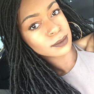 Meet your Posher, Lana